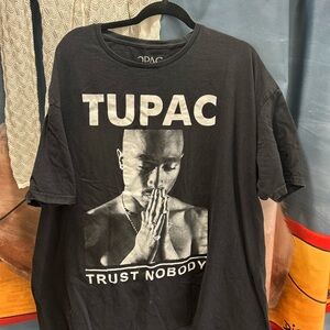 Tupac Black Graphic T-Shirt